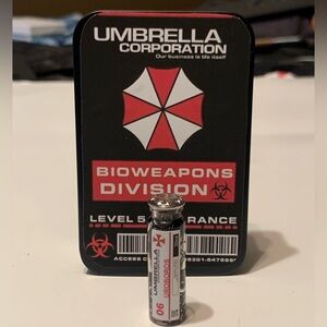 Resident Evil 5 - UROBORUS VIRUS VIAL - 1.25inches